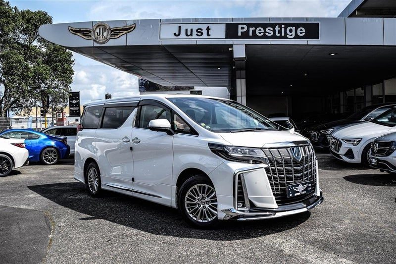 2022 Toyota Alphard Executive, main photo