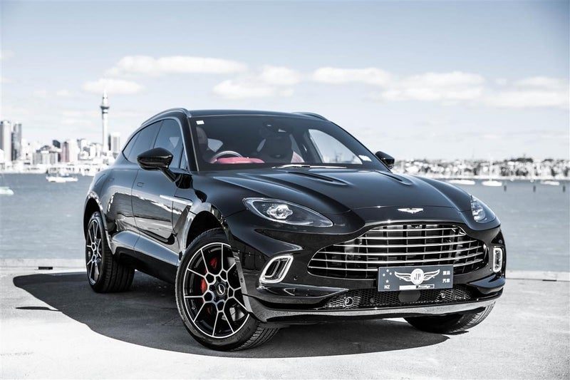 2022 Aston Martin DBX DBX V8