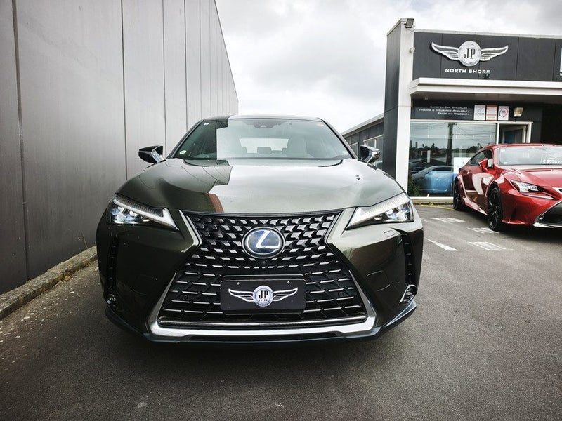 2021 Lexus UX 300e Version L, photo 2