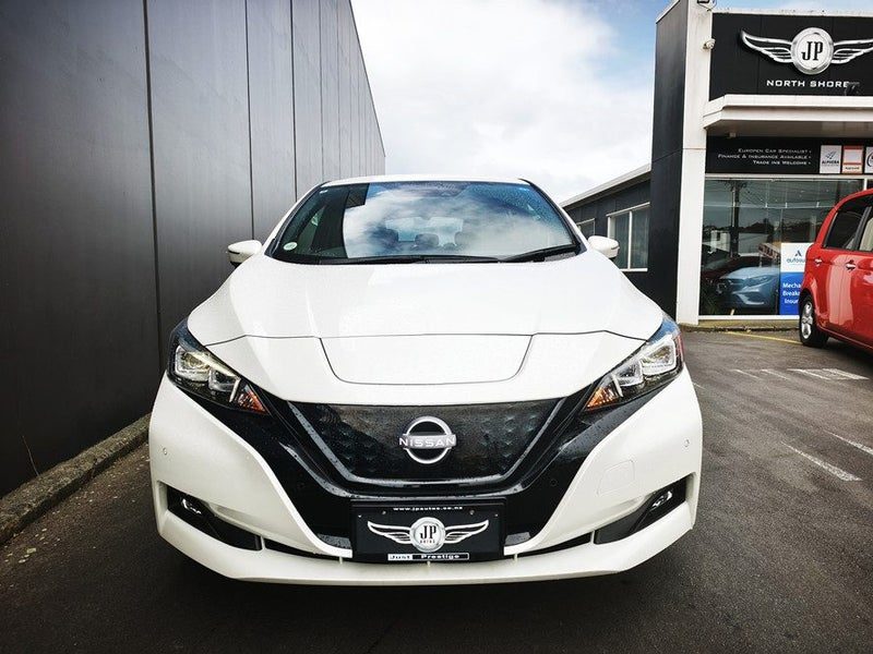 2022 Nissan Leaf X V Selection, photo 2