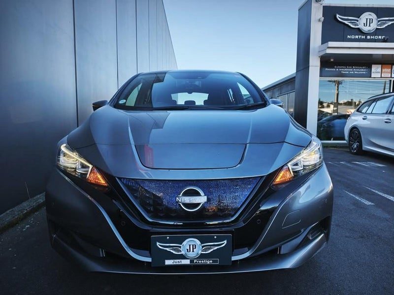 2021 Nissan Leaf X V Selection, photo 2