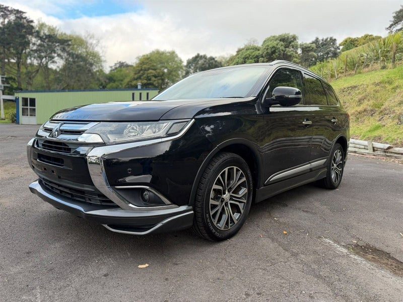 2016 Mitsubishi Outlander 7 Seater, photo 3