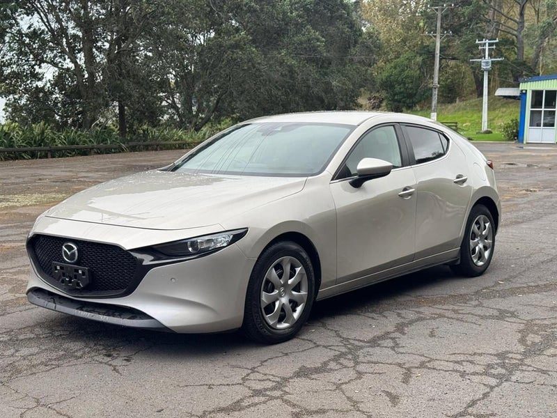 2022 Mazda 3 Mazda 3 Low Kms Latest Shape, photo 3