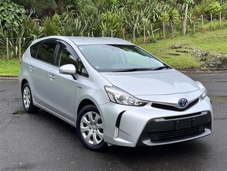 2019 Toyota Prius Alpha