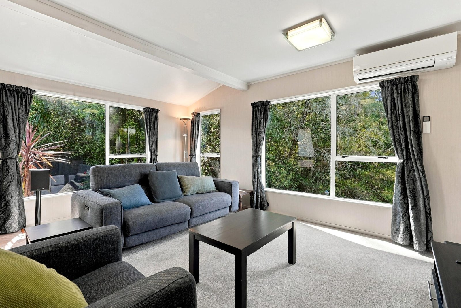 20 Milan Drive, Glen Eden, photo 10