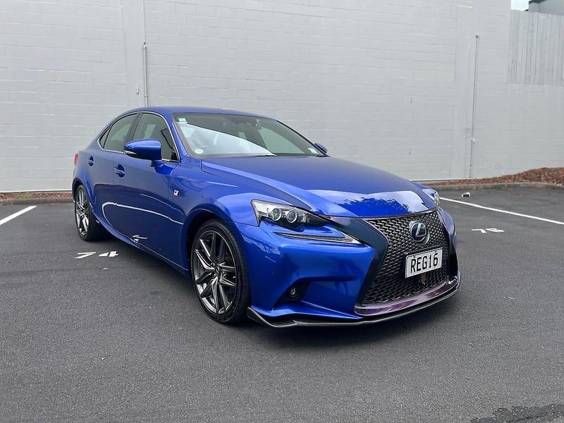 2013 Lexus IS300H F SPORT