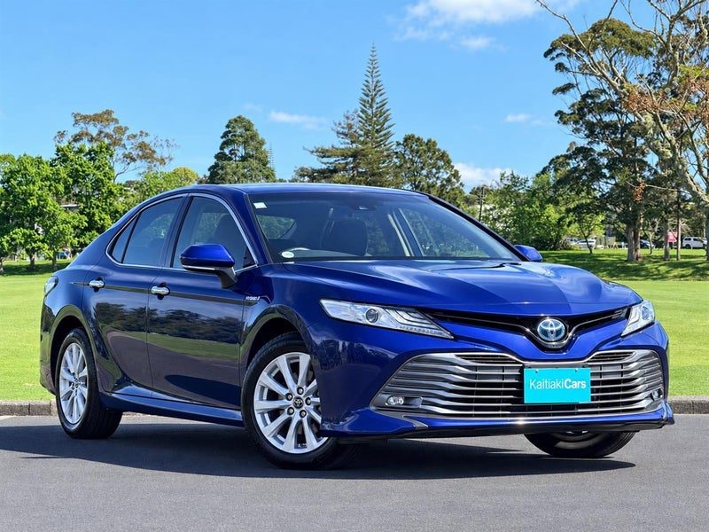 2017 Toyota Camry G Hybrid, photo 2