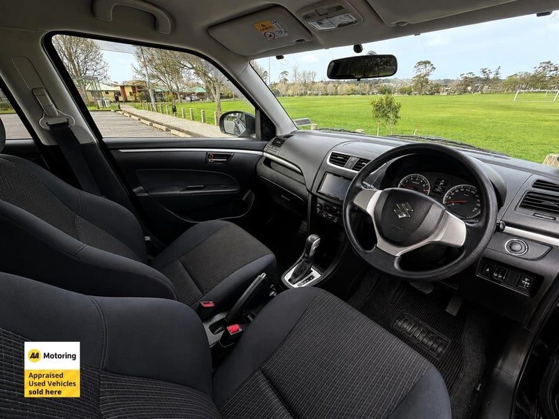 2013 Suzuki Swift XG, photo 2