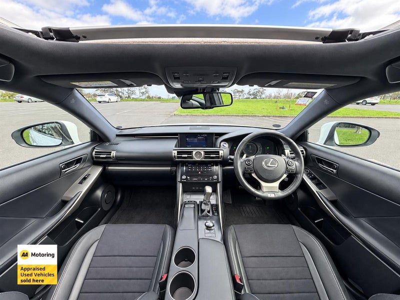 2013 Lexus IS 300h F sport, photo 3