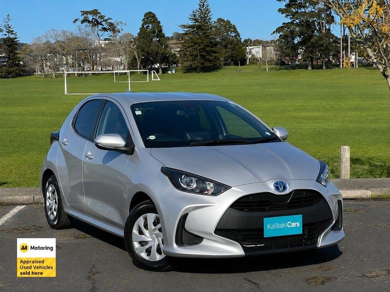 2021 Toyota Yaris HYBRID X