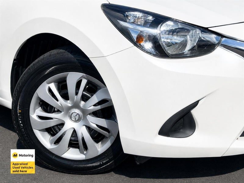 2015 Mazda Demio 13C, photo 3