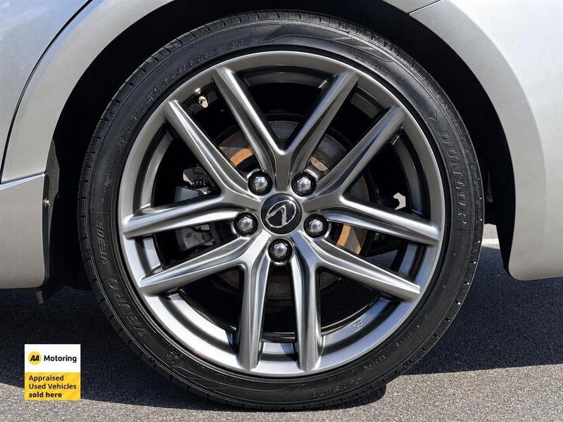 2013 Lexus IS 300h F sport, photo 3