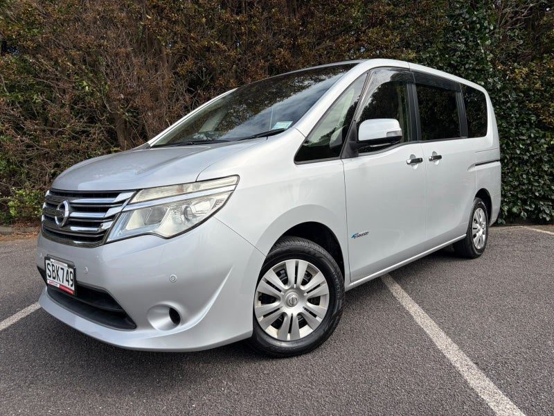 2016 Nissan Serena, photo 3