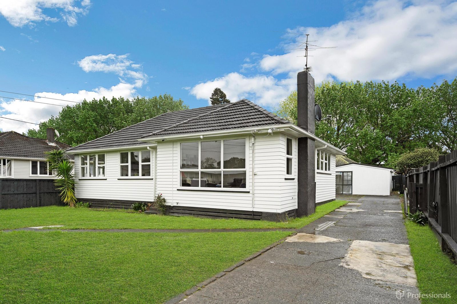64 Hamill Road, Otara, photo 14