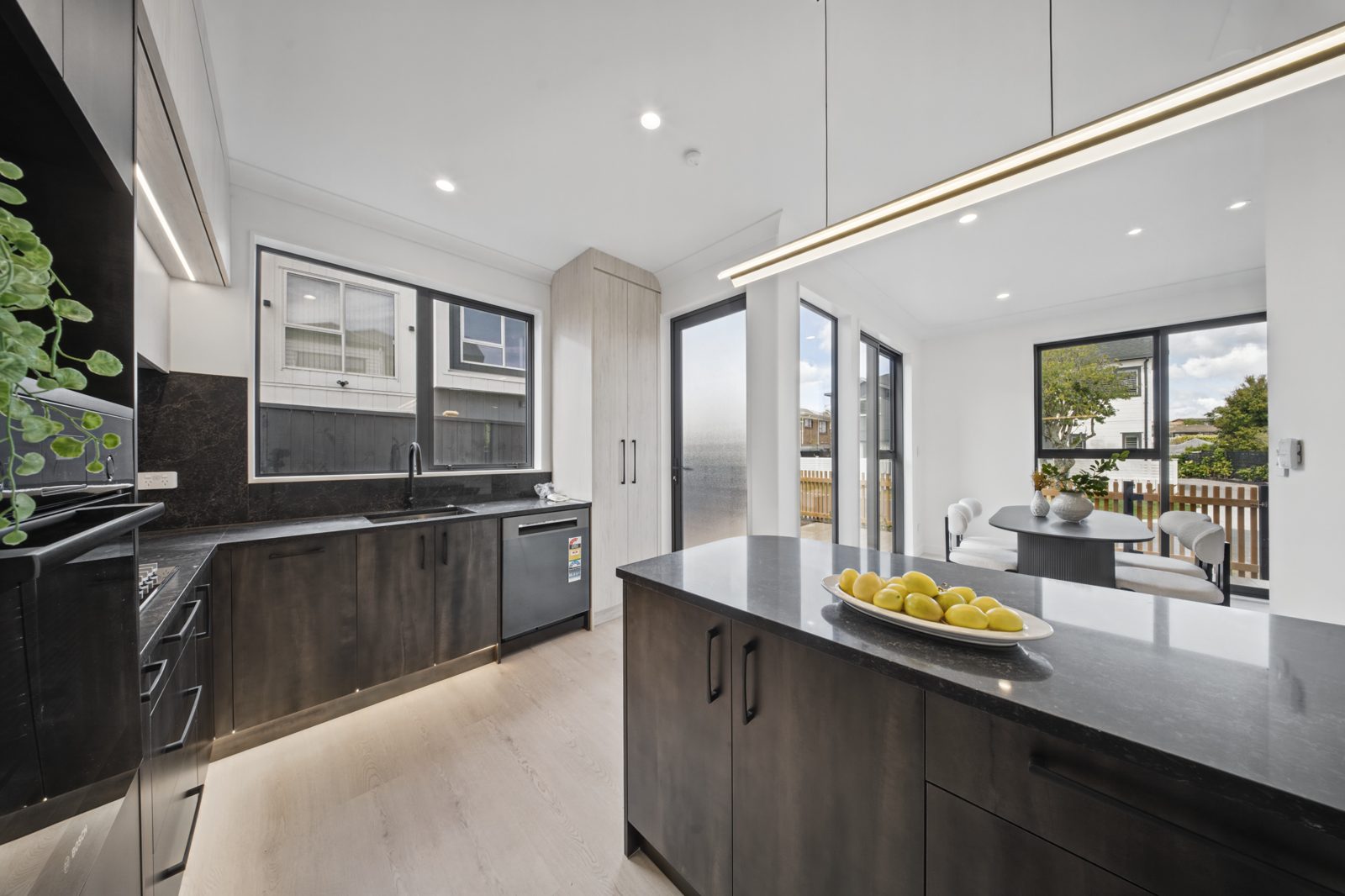 1 & 2/8 Indus Place, Half Moon Bay, photo 4