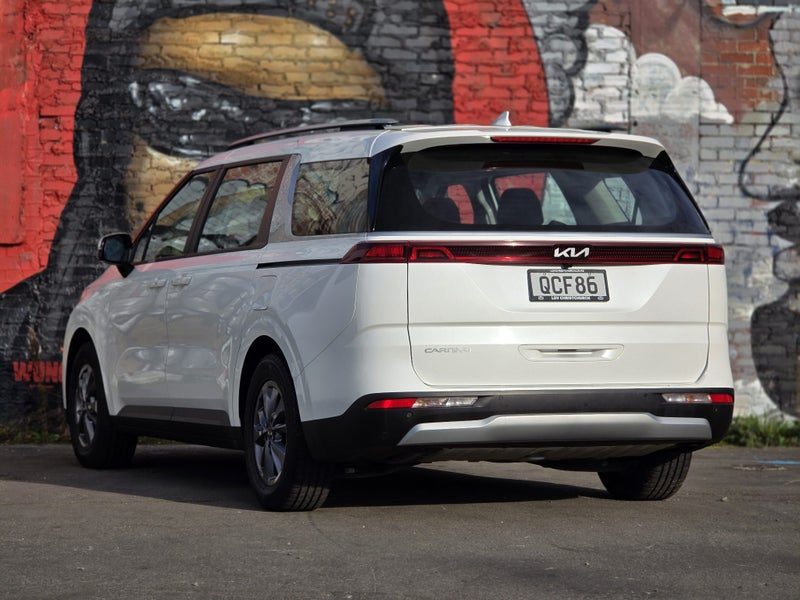 2023 Kia Carnival Ex, photo 2