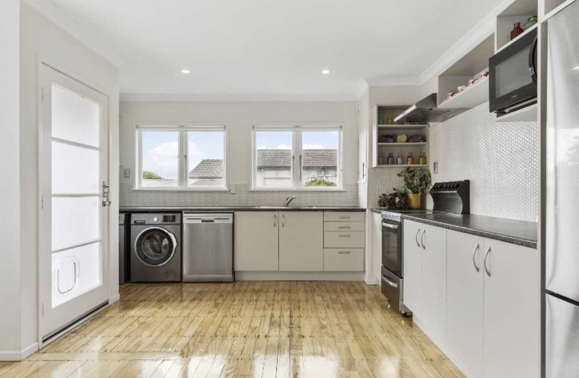 71 Barrys Road, Glendene, photo 4