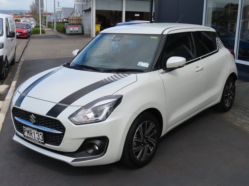 2022 Suzuki Swift RS 1.0T AUTO, photo 2