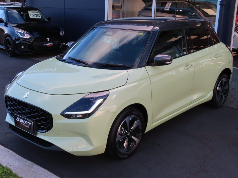 2026 Suzuki Swift RSC HYBRID AUTO, photo 2