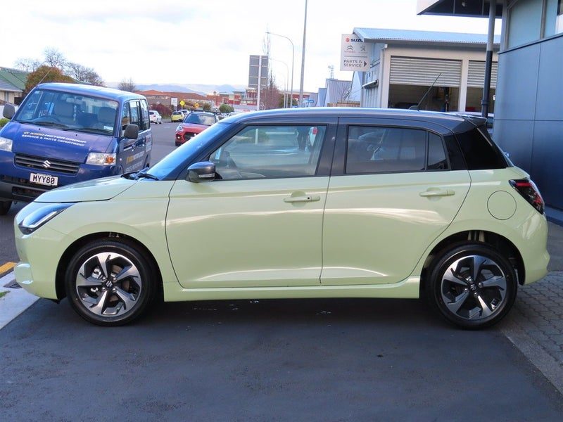 2026 Suzuki Swift RSC HYBRID AUTO, photo 3