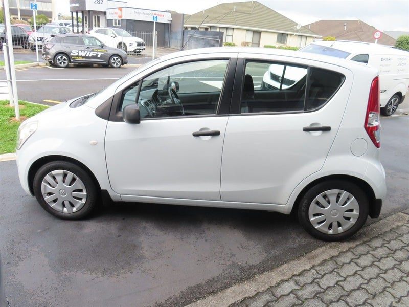 2012 Suzuki Splash GLX Manual, photo 2