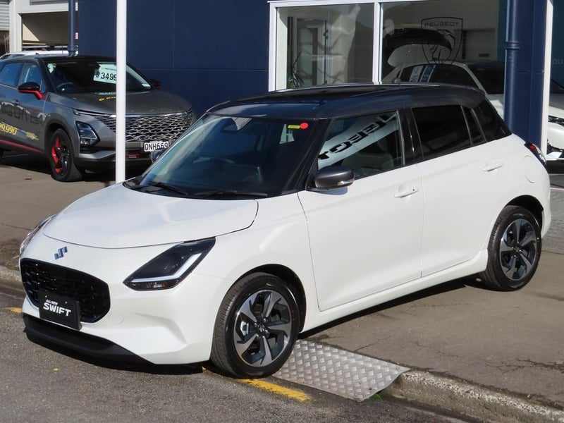 2026 Suzuki Swift RSC HYBRID AUTO, photo 2