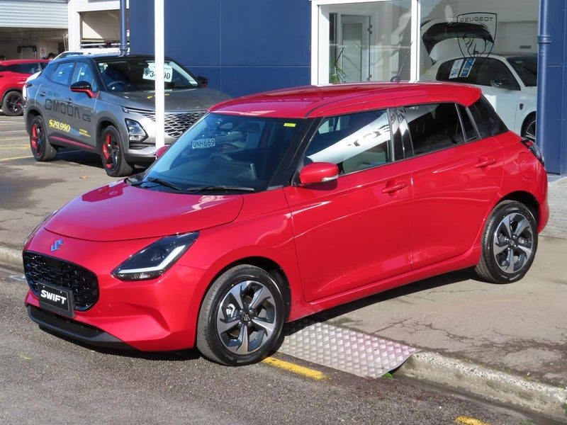 2026 Suzuki Swift RSC HYBRID AUTO, photo 2