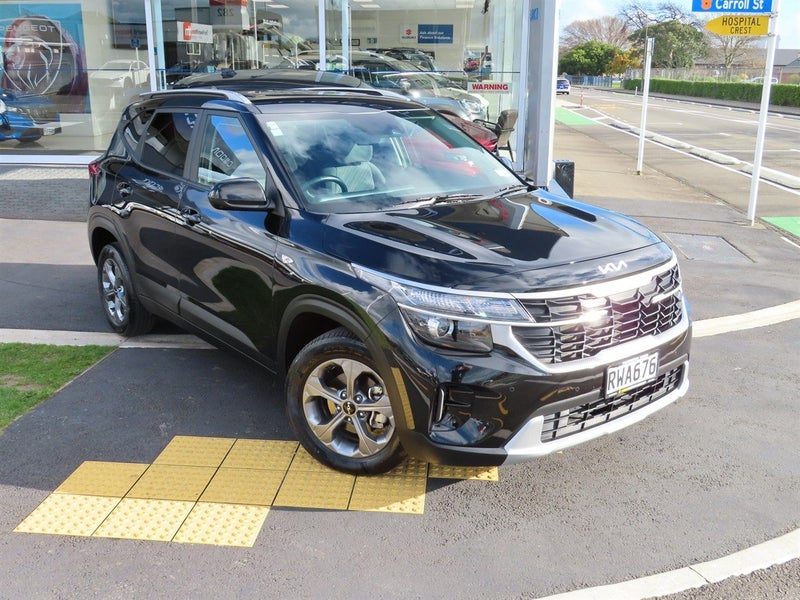 2024 Kia Seltos LX 2.0P Auto, main photo