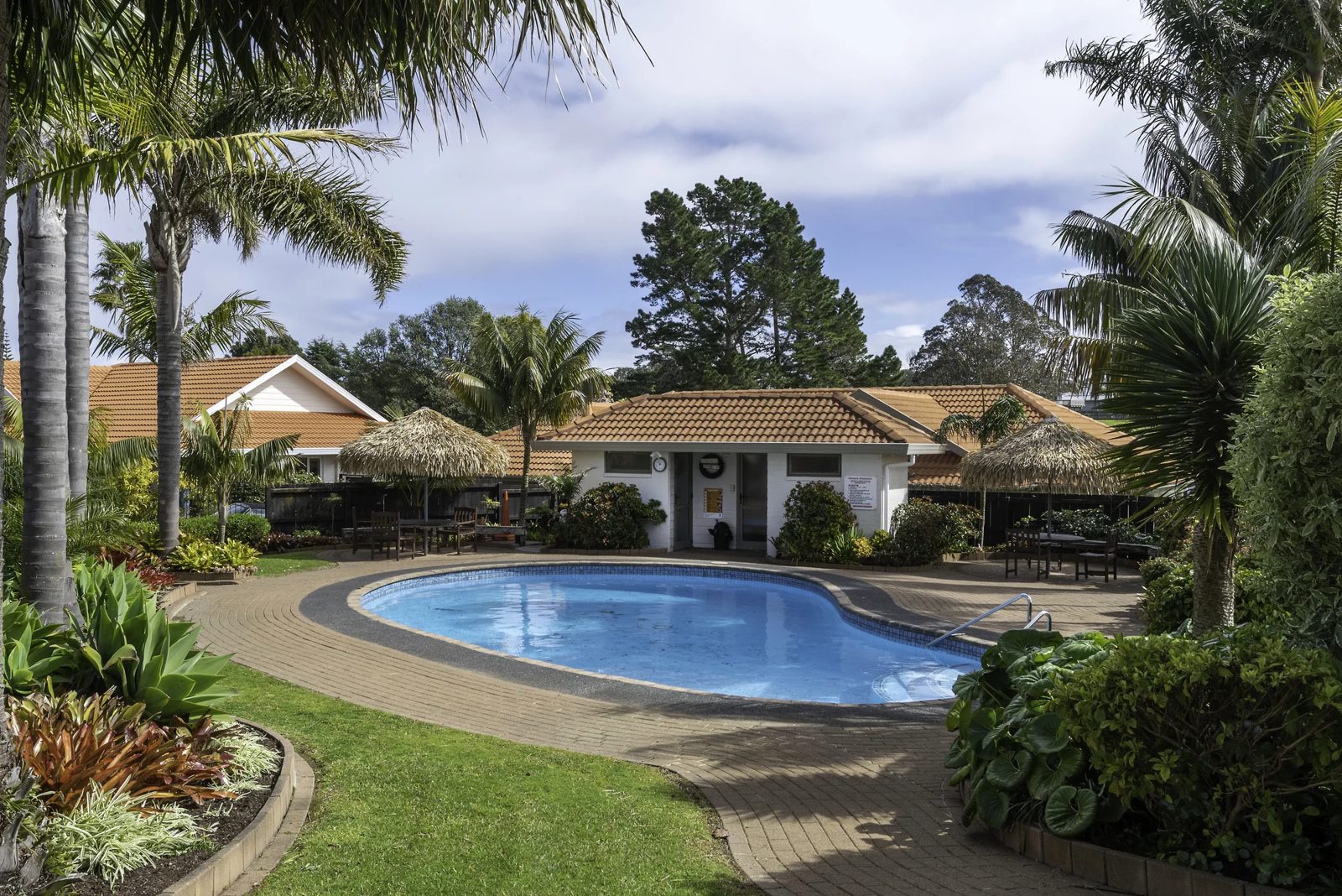 11 Gillett Place, Botany Downs, photo 20