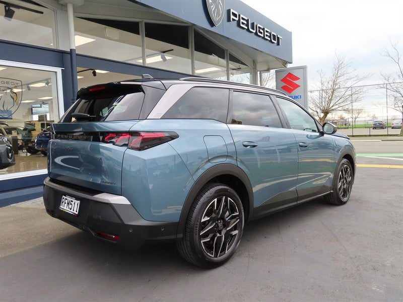2025 Peugeot 5008 GT, photo 3