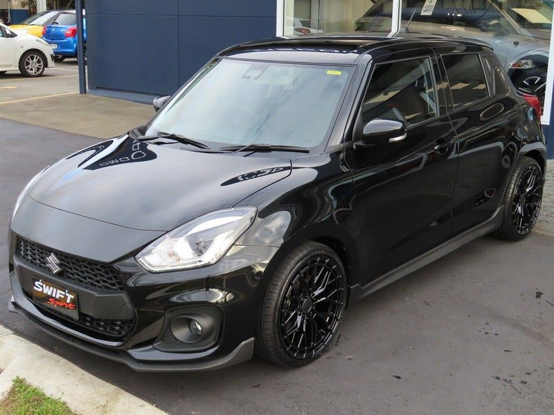 2026 Suzuki Swift SPORT 1.4T AUTO, photo 2