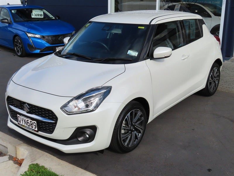2024 Suzuki Swift RS 1.0T AUTO, photo 2