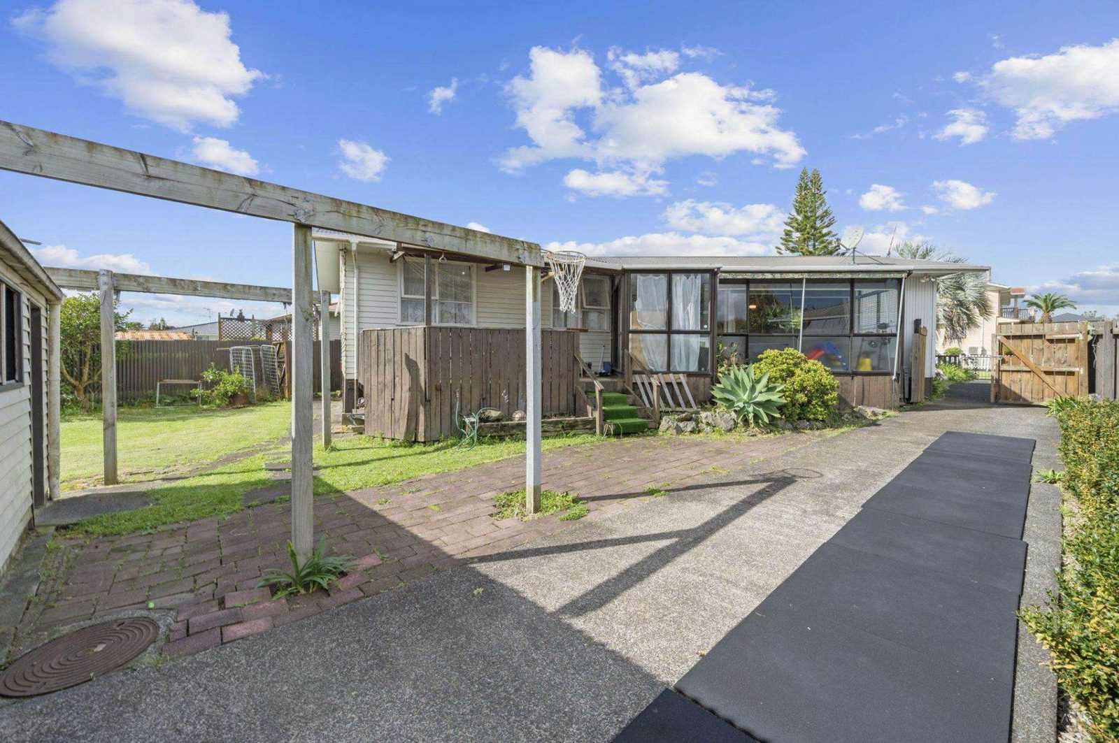 24 Cramond Drive, Mangere East, photo 13