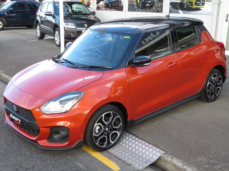 2026 Suzuki Swift SPORT 1.4T AUTO, photo 2