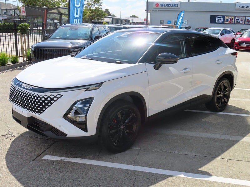 2026 Omoda C5 1.5PT EX AUTO - BLACK ROOF SPECIAL, photo 2