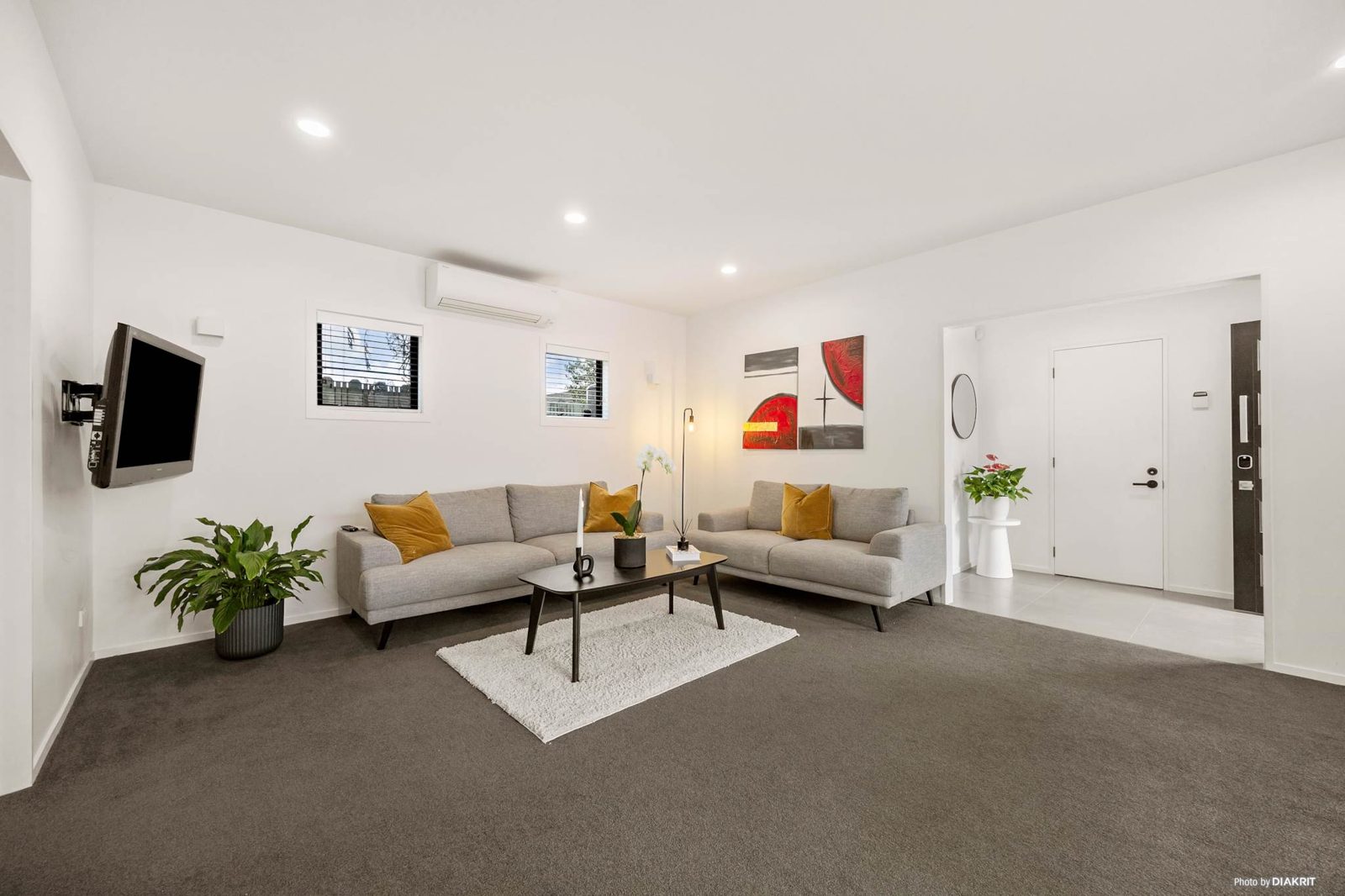 46 Miller Street, Point Chevalier, photo 2