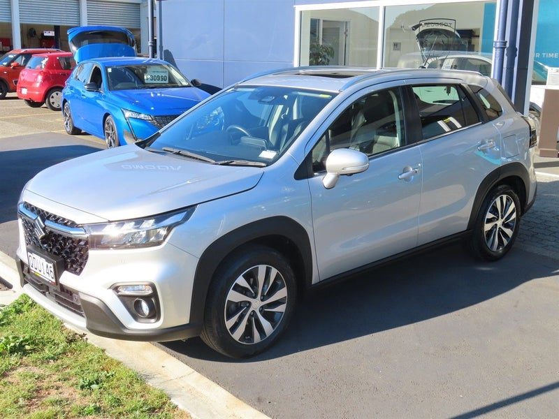 2023 Suzuki S-Cross JLX Hybrid AWD Auto, photo 2