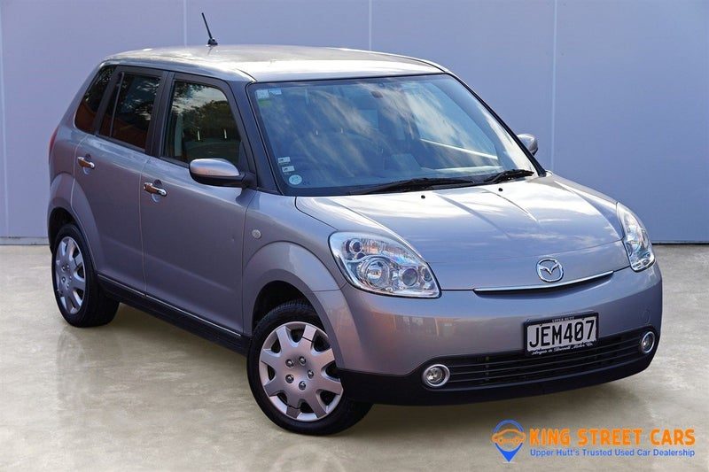 2005 Mazda Verisa