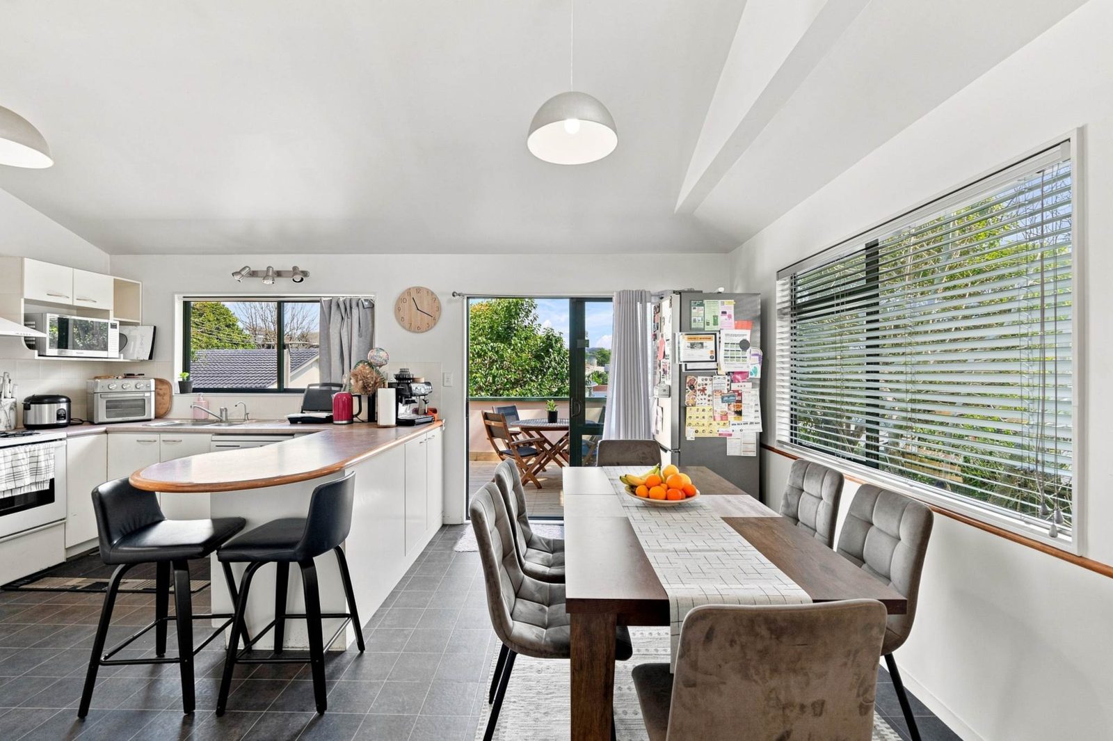 2/243 Main Highway, Ellerslie, photo 3