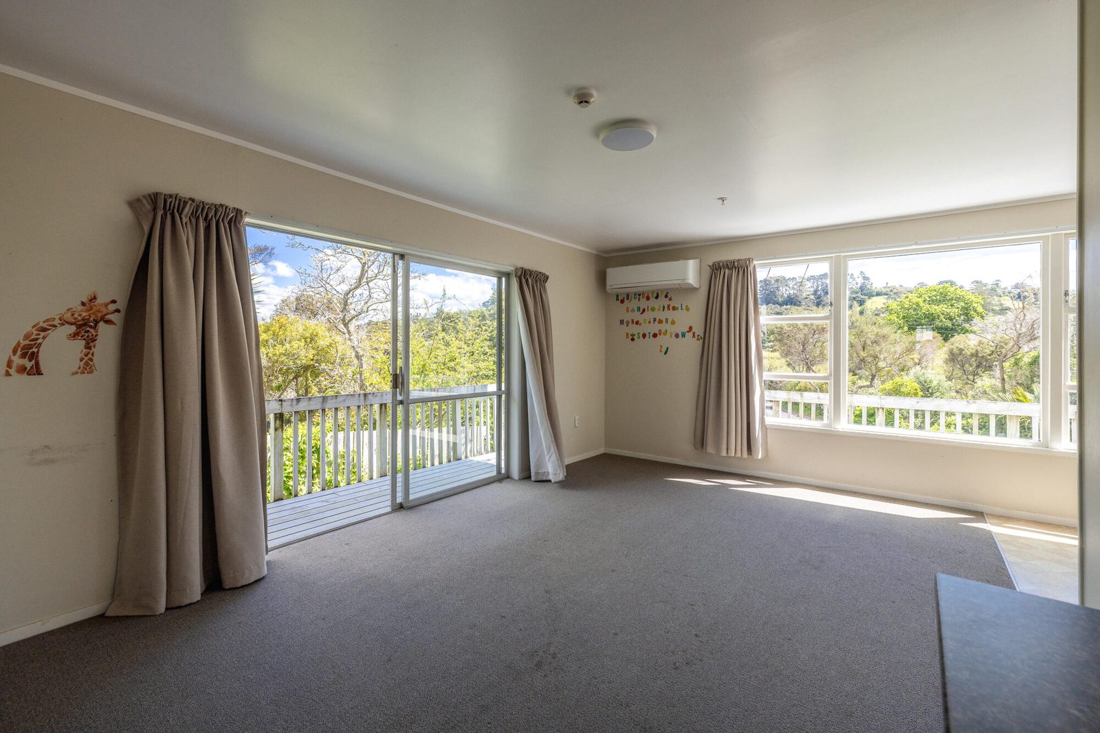1 Crescent Road East, Ostend, photo 2