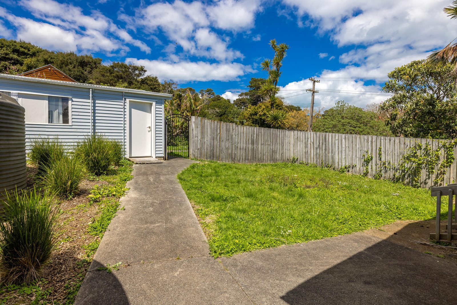 1 Crescent Road East, Ostend, photo 6