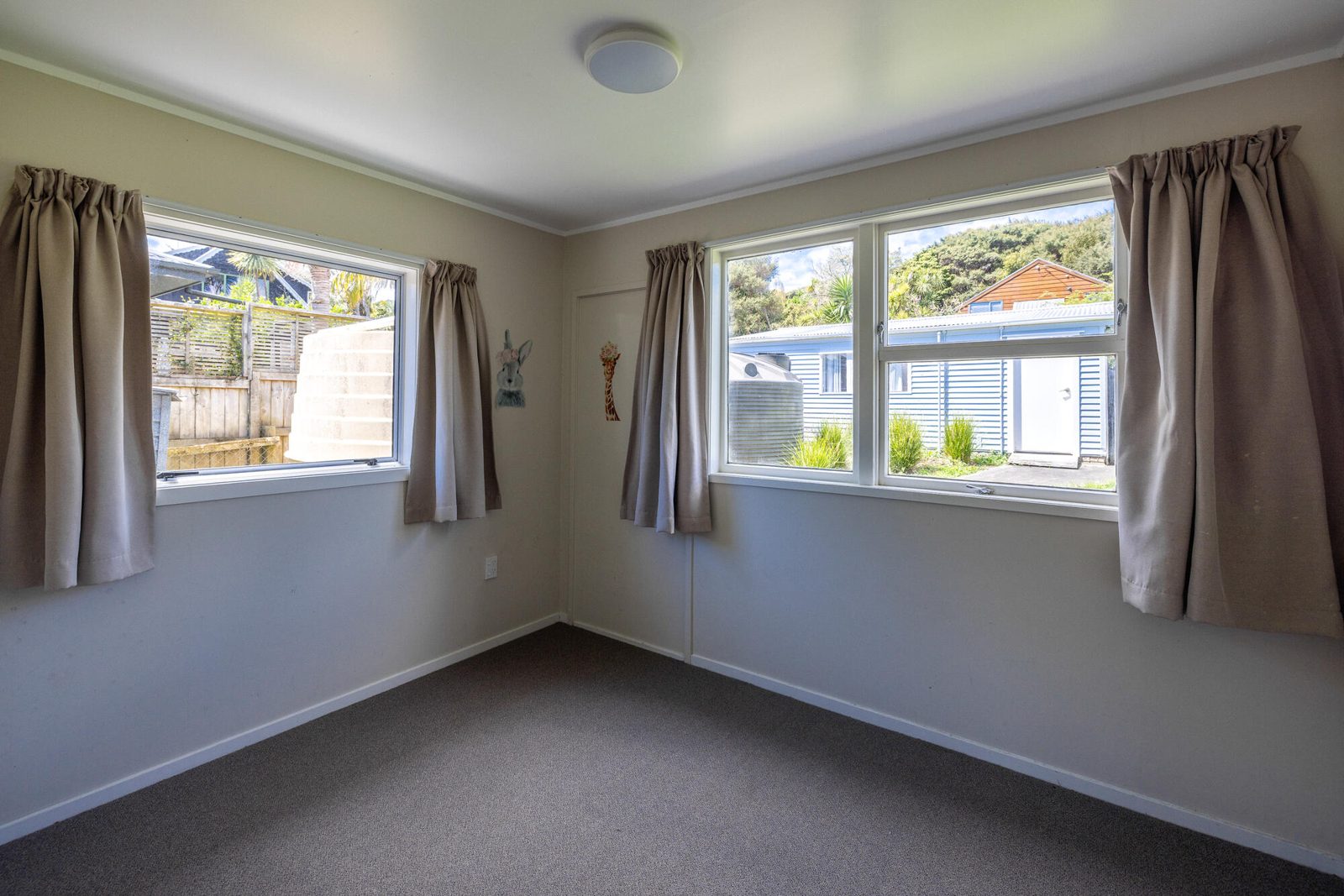 1 Crescent Road East, Ostend, photo 9