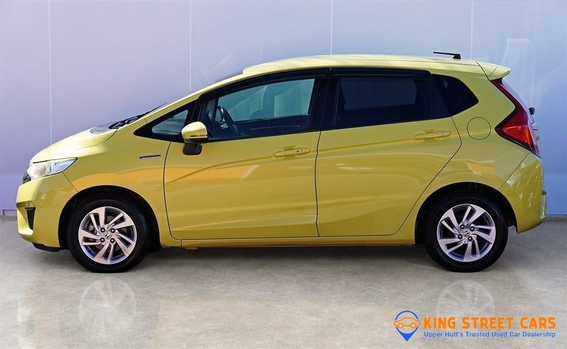 2015 Honda Fit Hybrid, photo 3