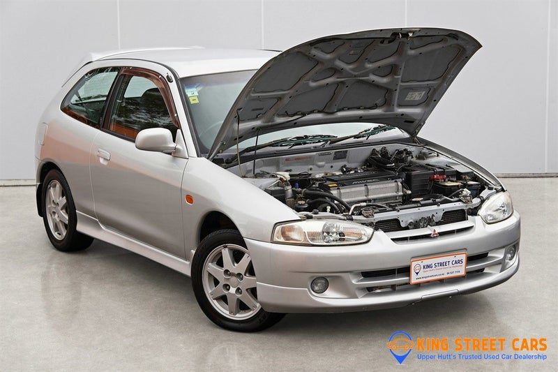 1998 Mitsubishi Mirage, photo 2