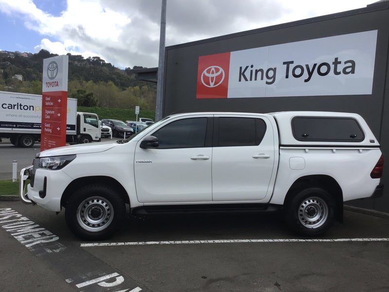 2023 Toyota Hilux SR 2.8DT 6MT 2WD Canopy, photo 2