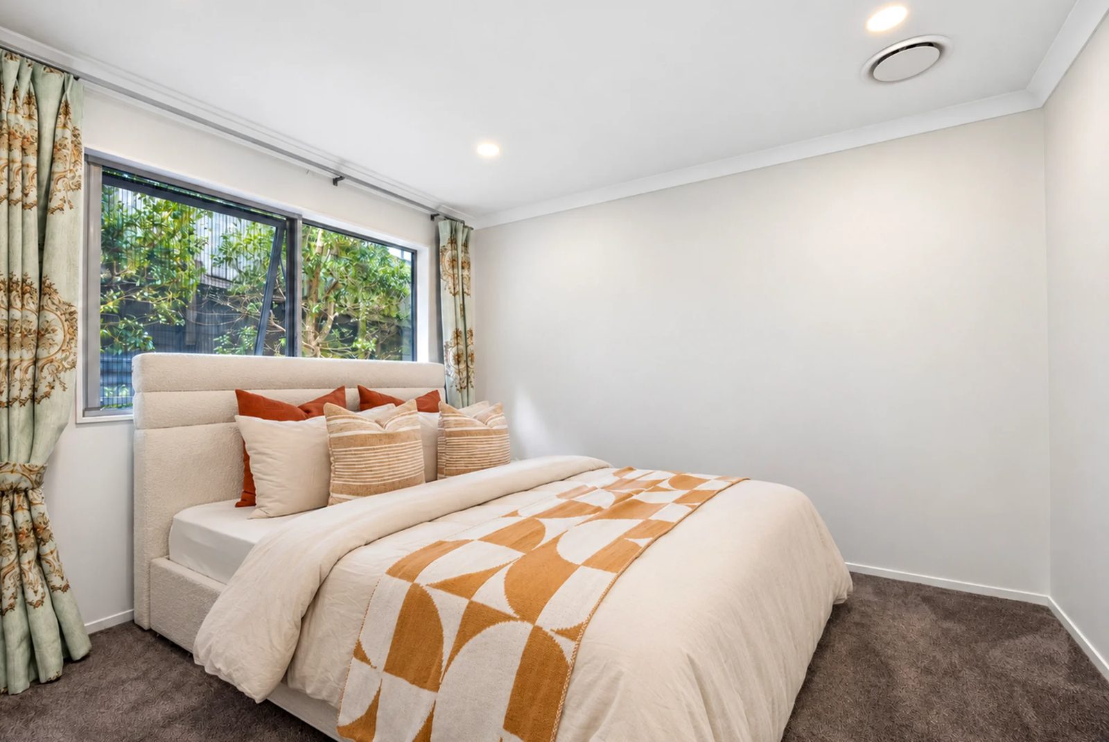 19 Tawa Place, Orewa, photo 4