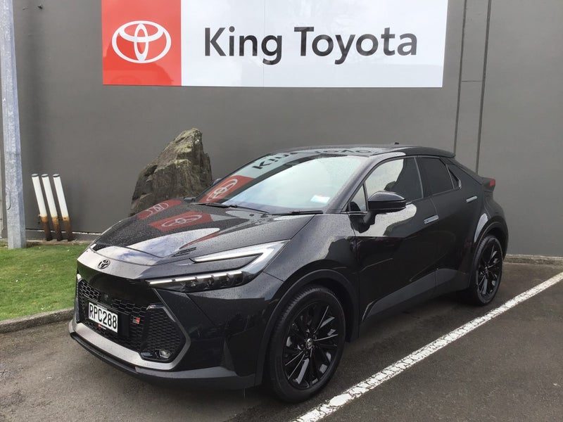 2025 Toyota C-HR GR Sport 2.0P Hybrid NZ New, main photo