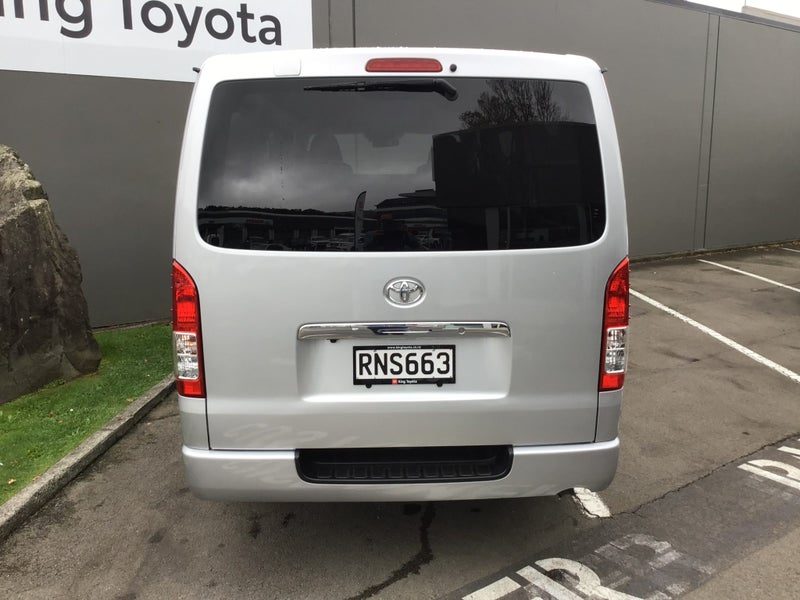 2021 Toyota Hiace DX Manual, photo 3