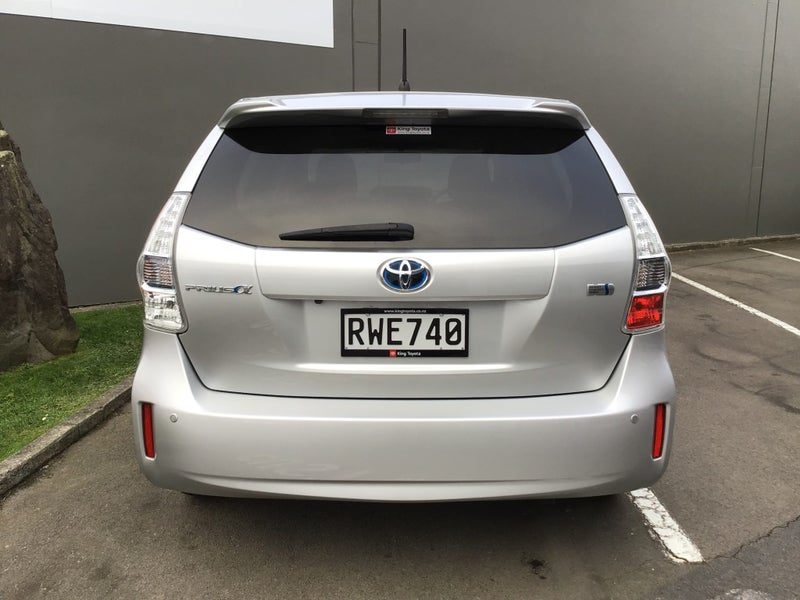 2012 Toyota Prius Alpha 1.8 Hybrid G 7 Seater, photo 3