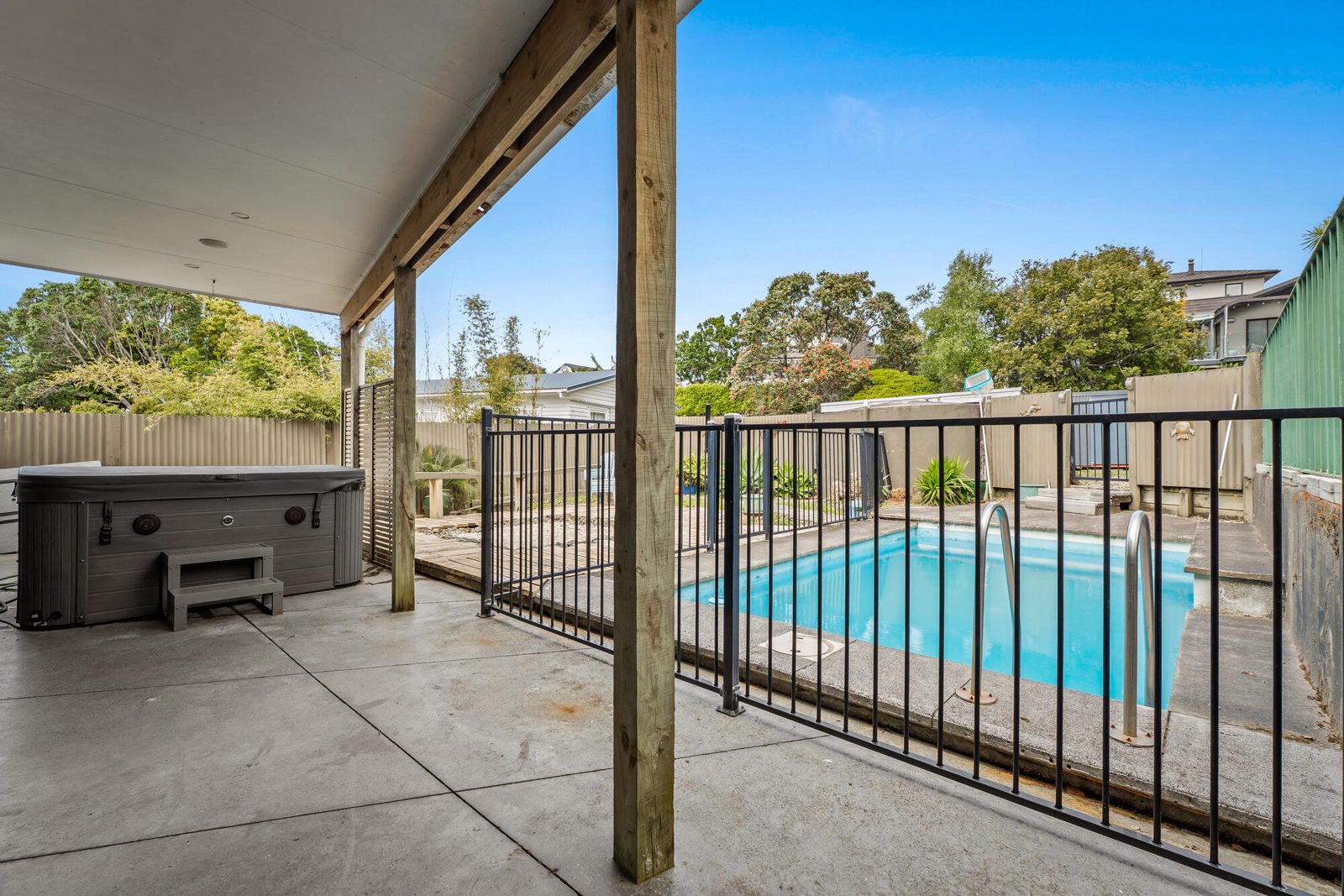 1257 Whangaparaoa Road, Gulf Harbour, photo 17